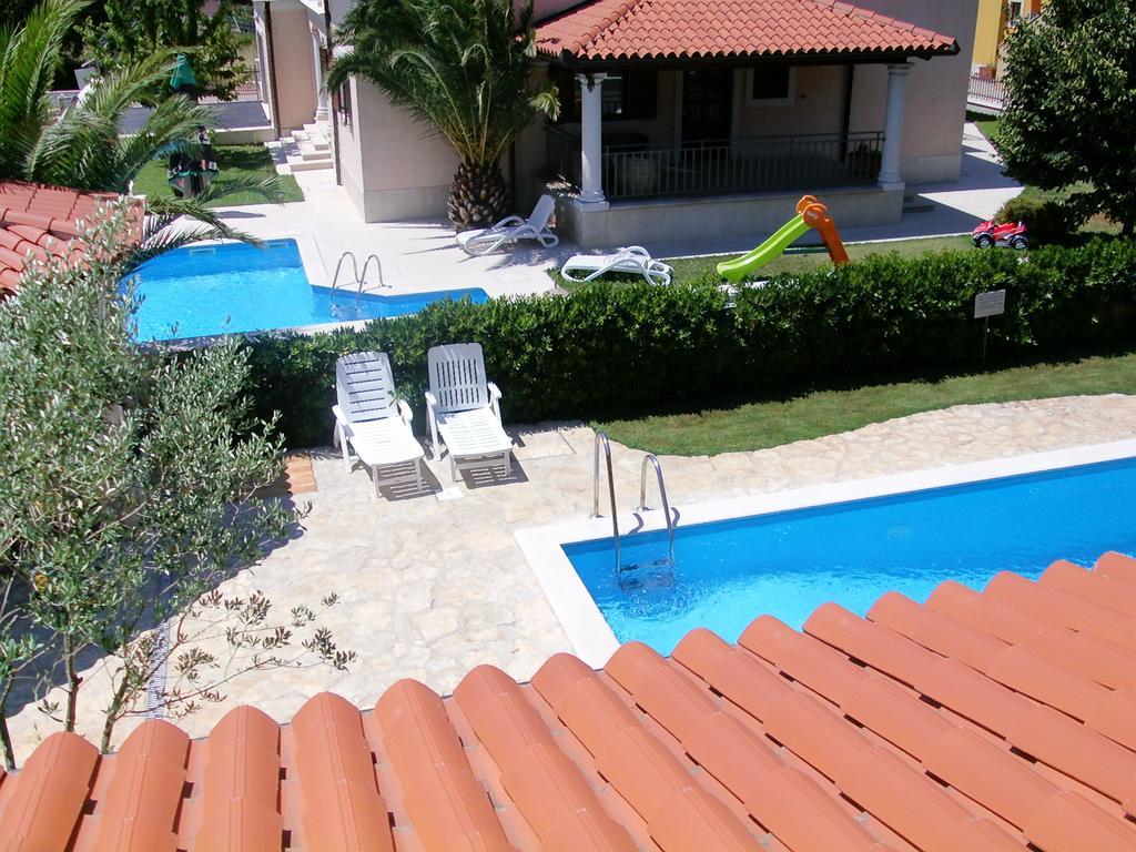 Oliva Apartman *
