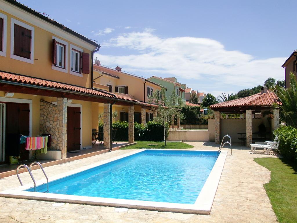 Oliva Holiday Apartment Apartment *